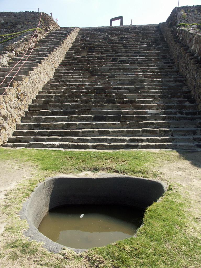 100213_Cacaxtla 101.JPG